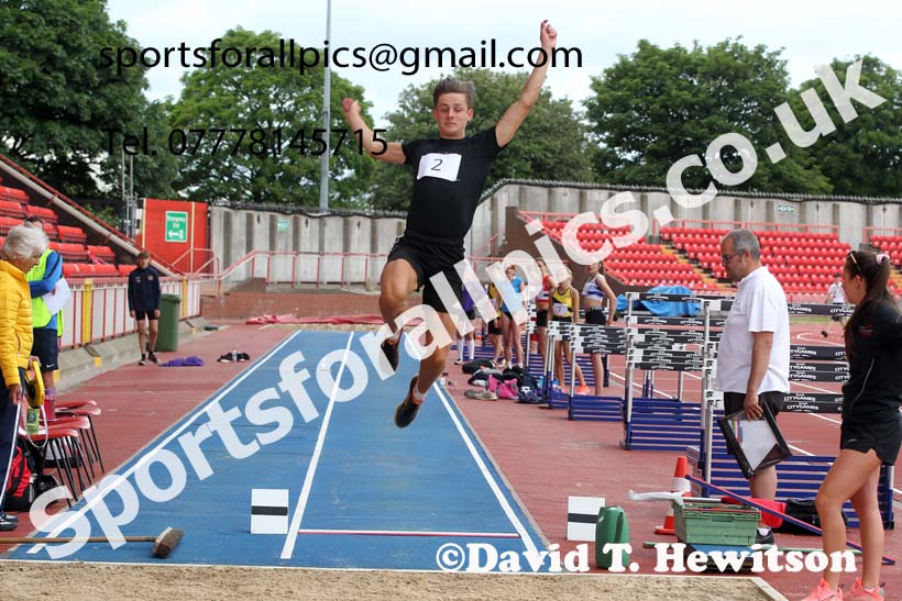 Long jump, 2021 Northumberland, Durham and Cleveland Schools. Photo: David T. Hewitson/Sports for All Pics